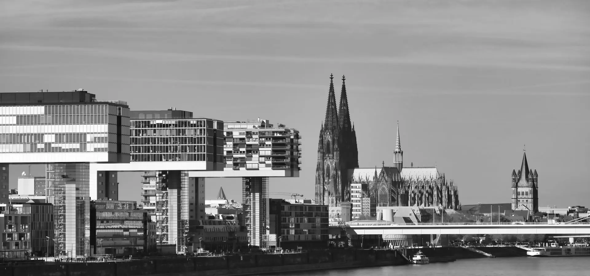 Kölner Skyline mit Dom und Rheinbrücke